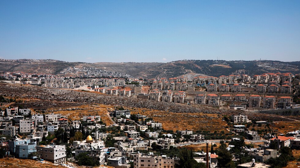 البرلمان العربي يرفض قطعيا الإعلان الأمريكي بشأن المستوطنات الإسرائيلية