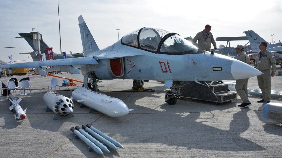 "ياك-130" الروسية تتحول لطائرة قتالية