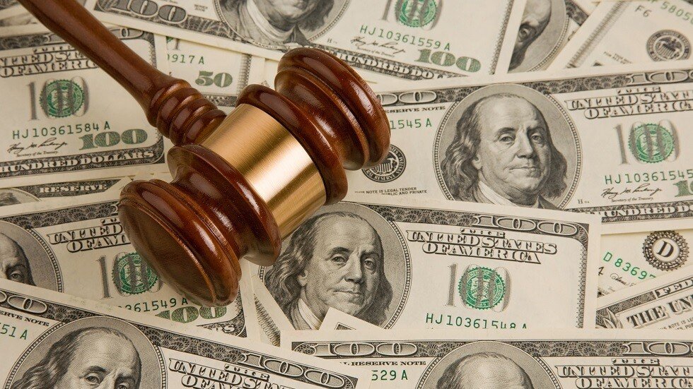 أحكام بالسجن على 18 متهما بالفساد في السعودية