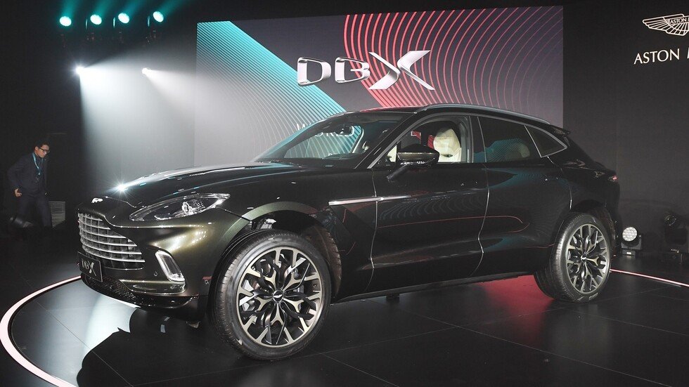 أستون مارتن تكشف عن واحدة من أكثر السيارات أناقة ورفاهية (فيديو)