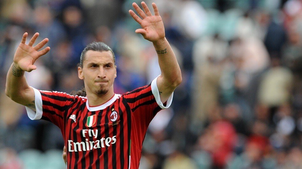 ميلان يبدأ خطوات استعادة إبراهيموفيتش