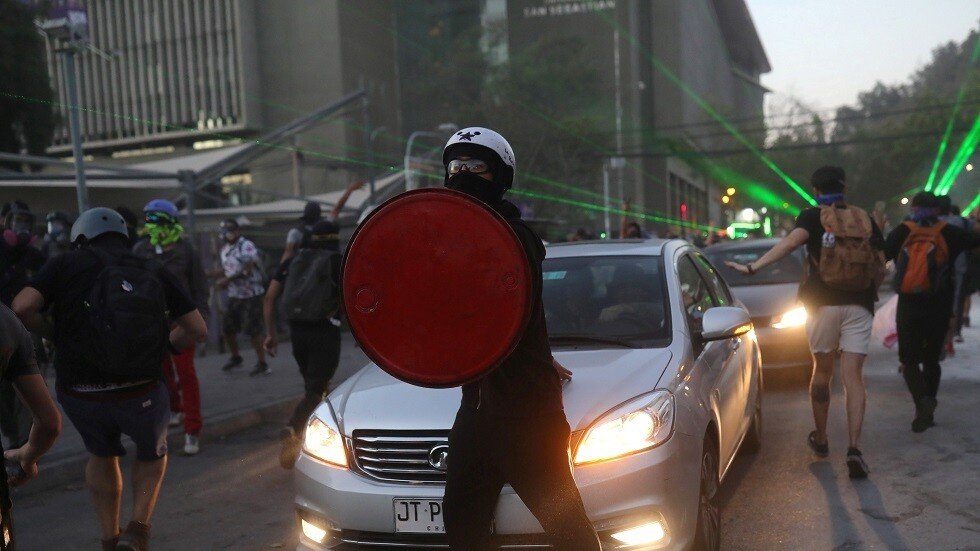 حمى التمرد تجتاح العالم