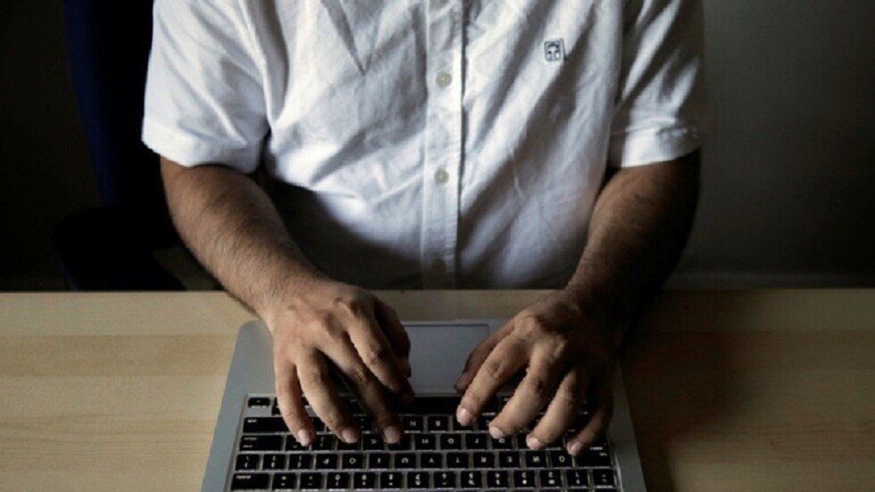 "فارس": عودة خدمة الإنترنت تدريجيا في إيران