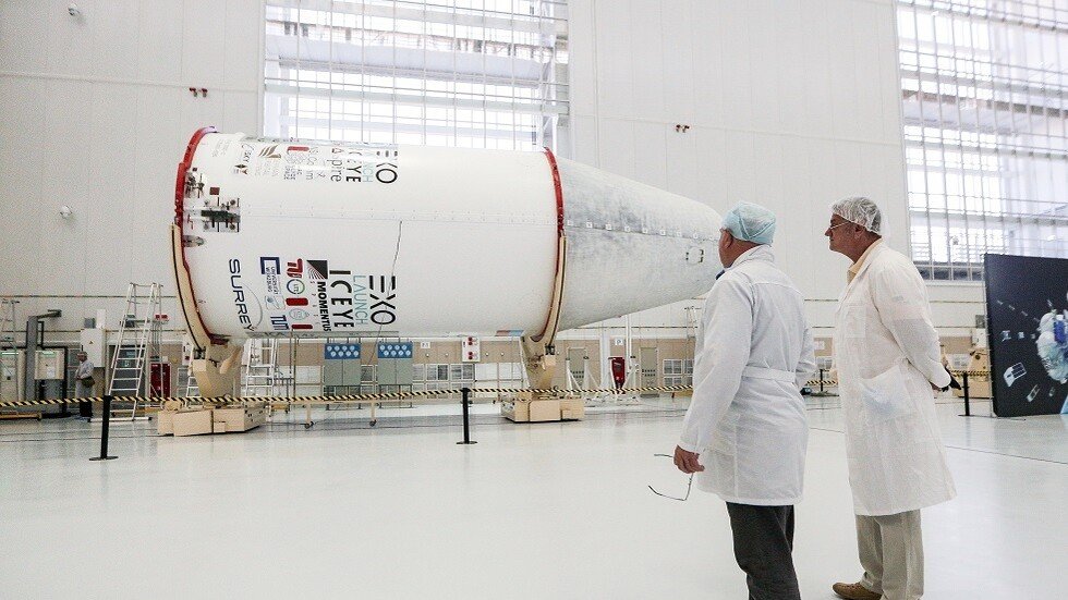 الدفاع الروسية: خروج قمر صناعي روسي من مداره