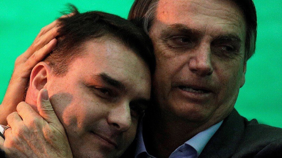 البرازيل.. فتح تحقيق جديد مع نجل الرئيس بولسونارو