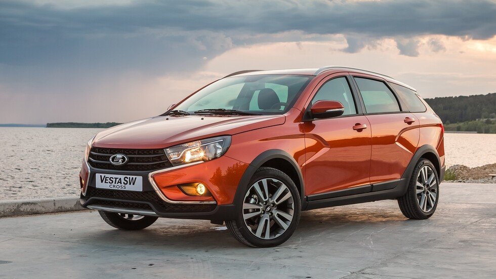 لادا تبدأ ببيع سيارات Vesta المعدلة