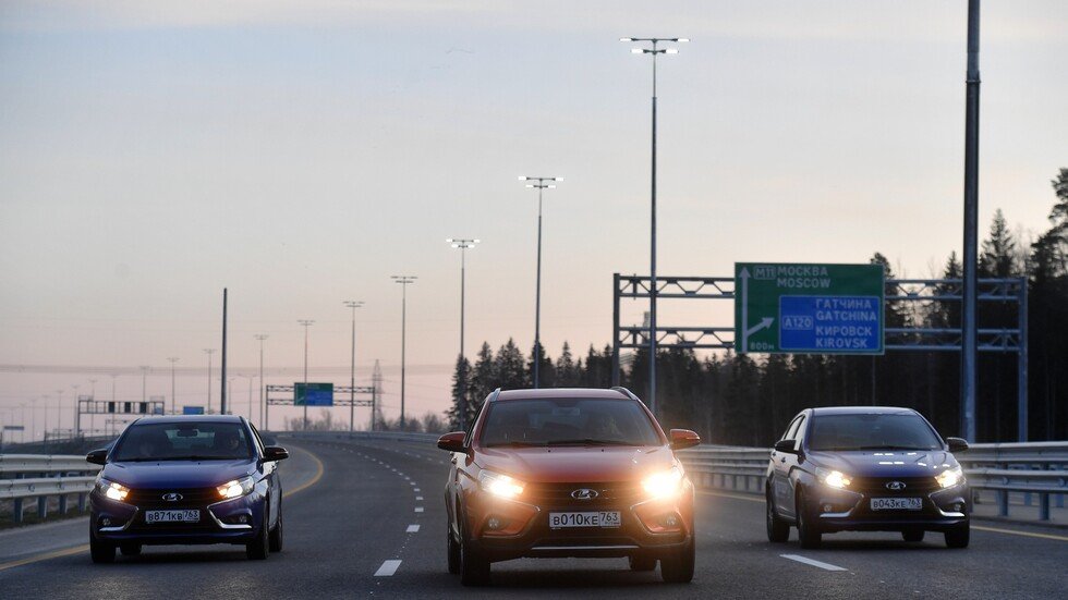 موسكو وبطرسبورغ تقتربان من بعضهما أكثر بفضل 