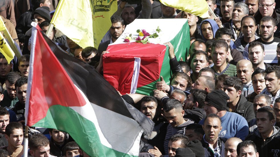 إسرائيل توقف تسليم جثامين منفذي العمليات الفلسطينيين إلى ذويهم