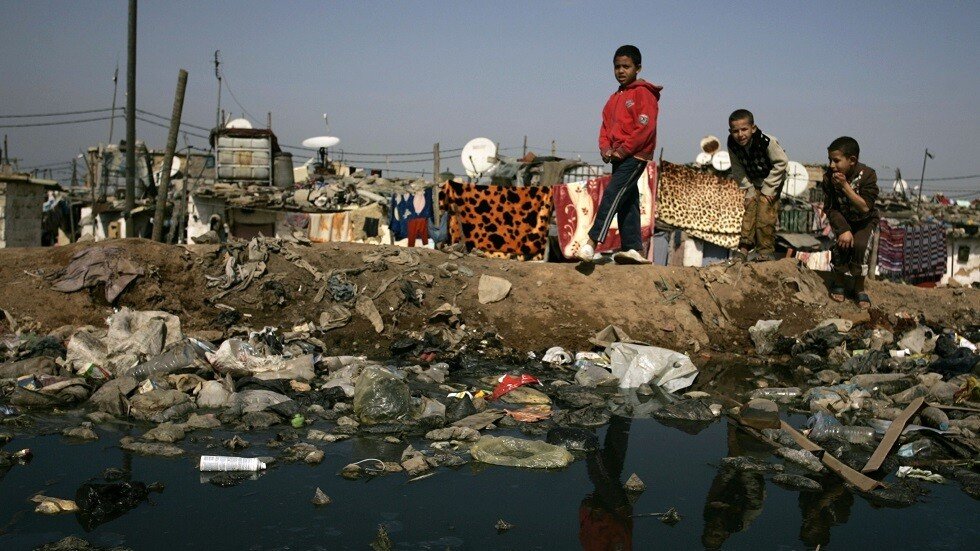 المغرب.. أكثر من 100 ألف عائلة تعيش في "بيوت الصفيح"