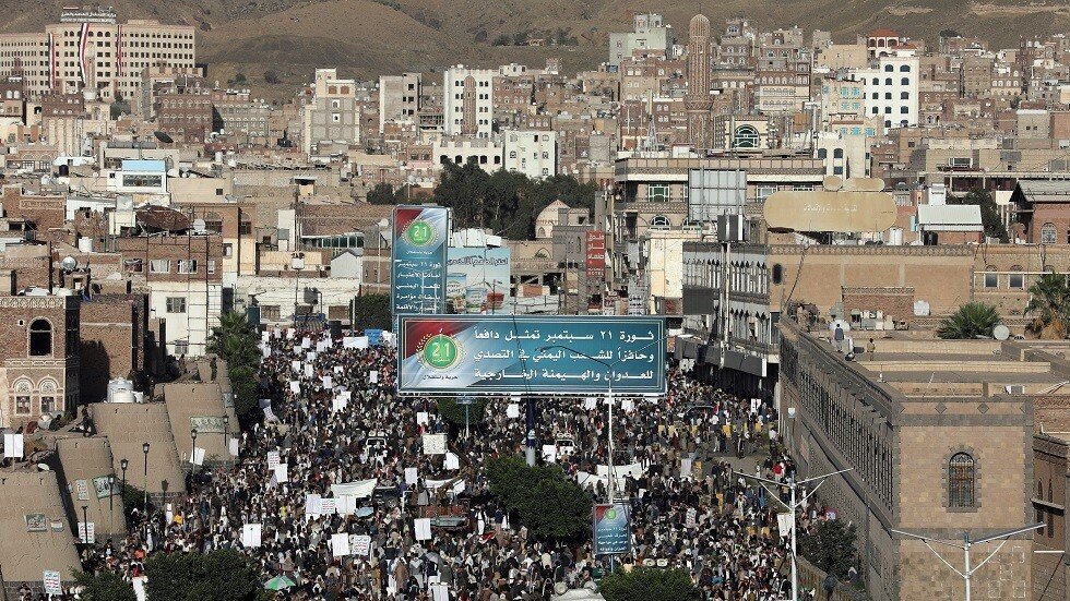 الصليب الأحمر: السعودية تعيد 128 محتجزا إلى صنعاء