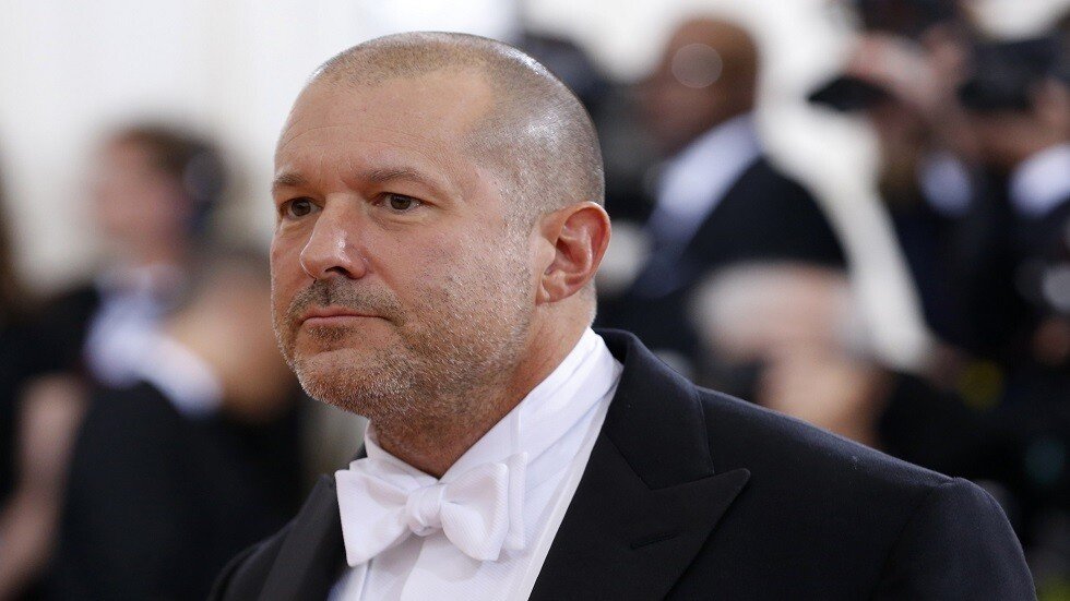 بعد 3 عقود.. أهم مصممي آبل يغادر الشركة!