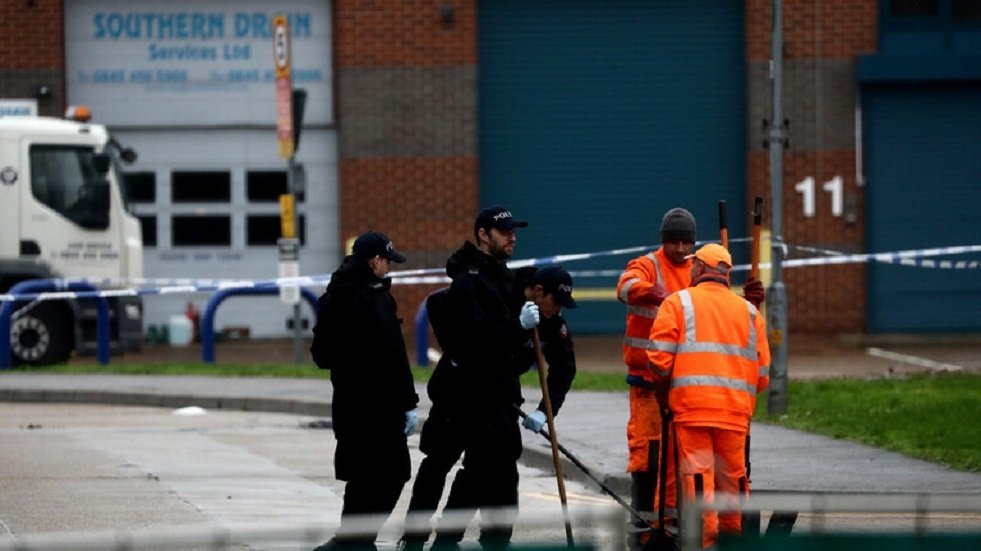 الشرطة البريطانية تقول إن ضحايا شاحنة المهاجرين هم فيتناميون وليسوا صينيين كما أعلنت سابقا