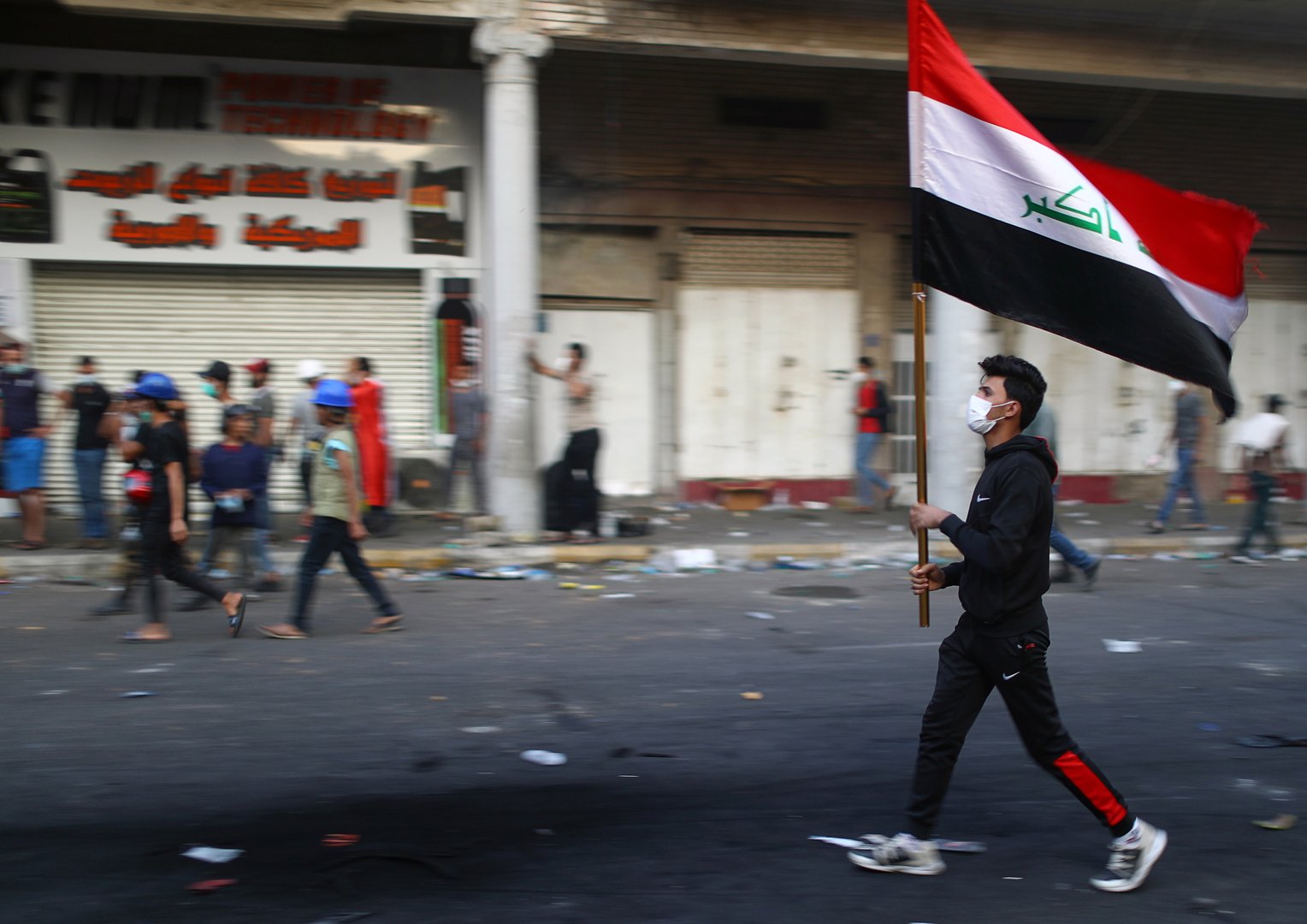العراق.. مقتل 4 متظاهرين وإصابة 130 في ذي قار