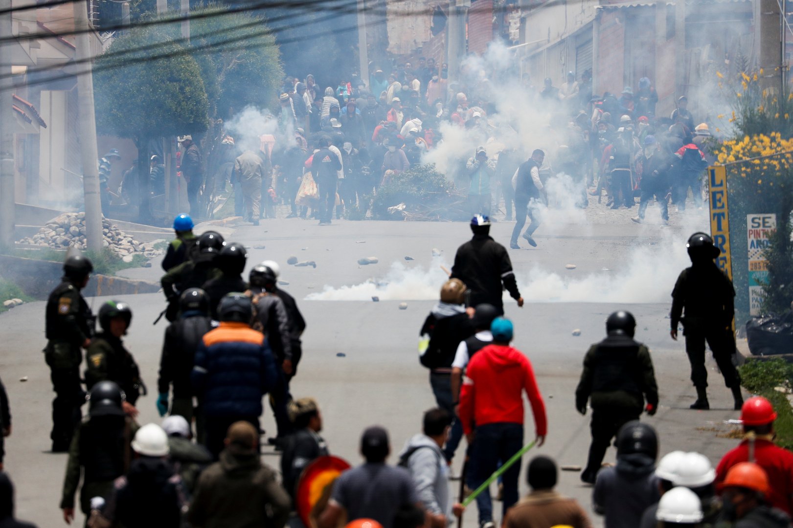 واشنطن تحث المتظاهرين في بوليفيا على عدم مهاجمة ممثلياتها الدبلوماسية