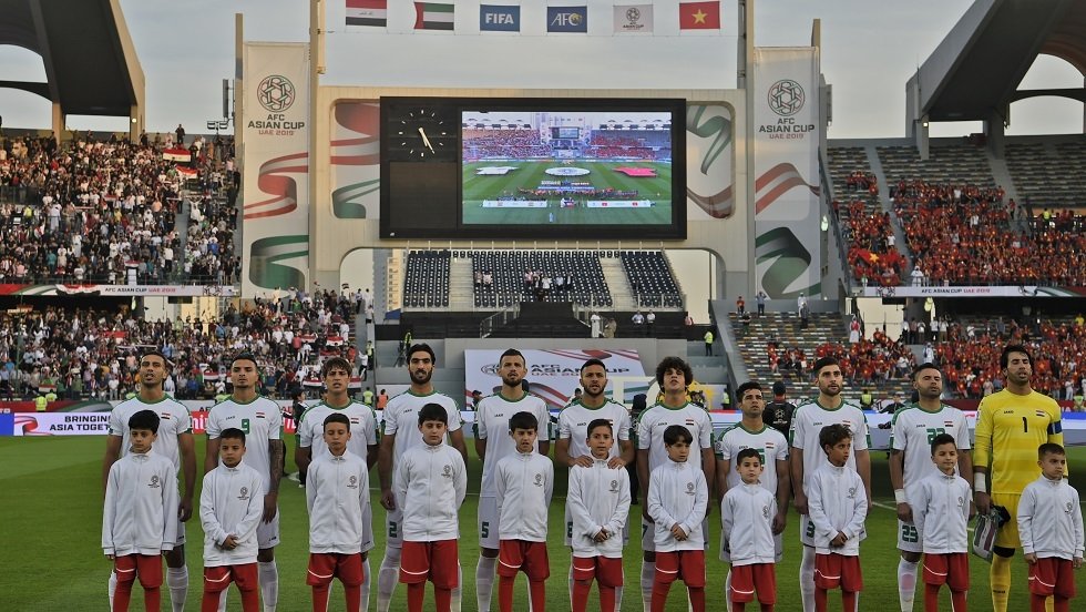 الاتحاد الآسيوي يحذر لاعبي العراق من ارتداء كمامات في مباراة إيران   