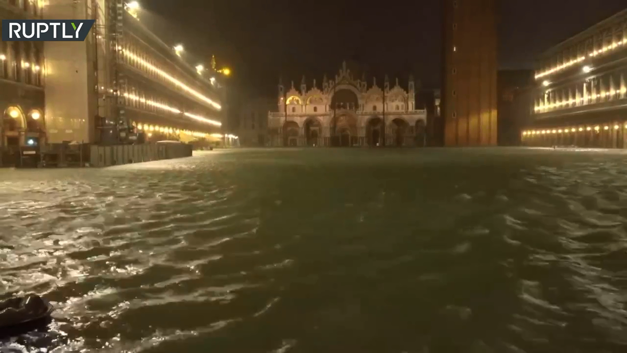 ايطاليا: البندقية تغرق بفيضان هو الأكبر منذ 50 عاما