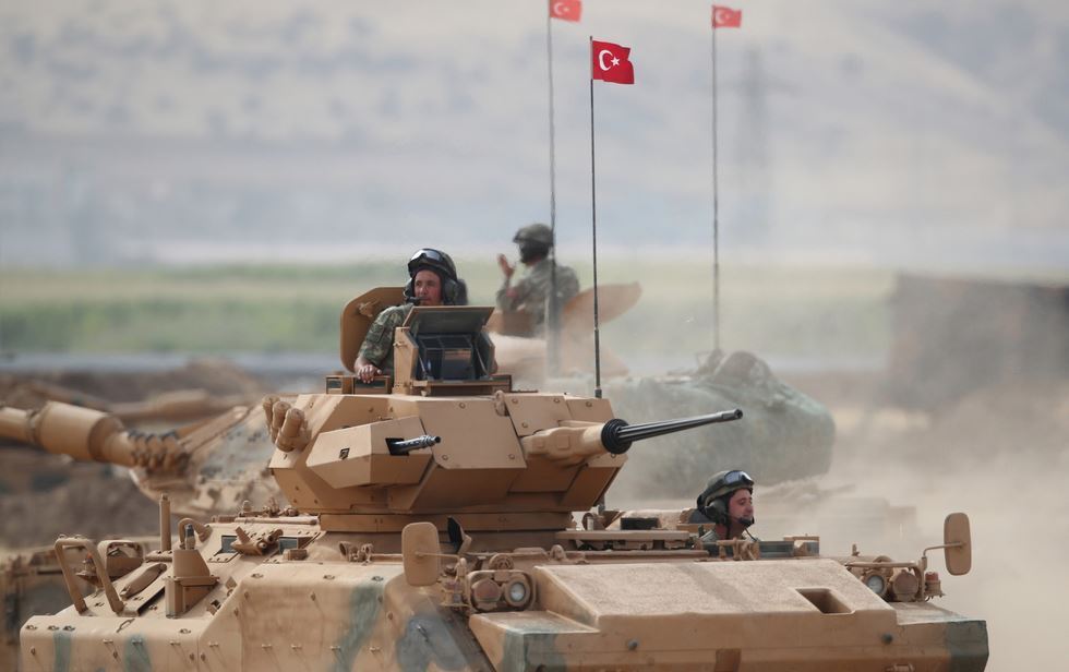 تركيا.. إصابة 9 جنود بانفجارين في مقر اللواء مدرع 20 جنوبي البلاد