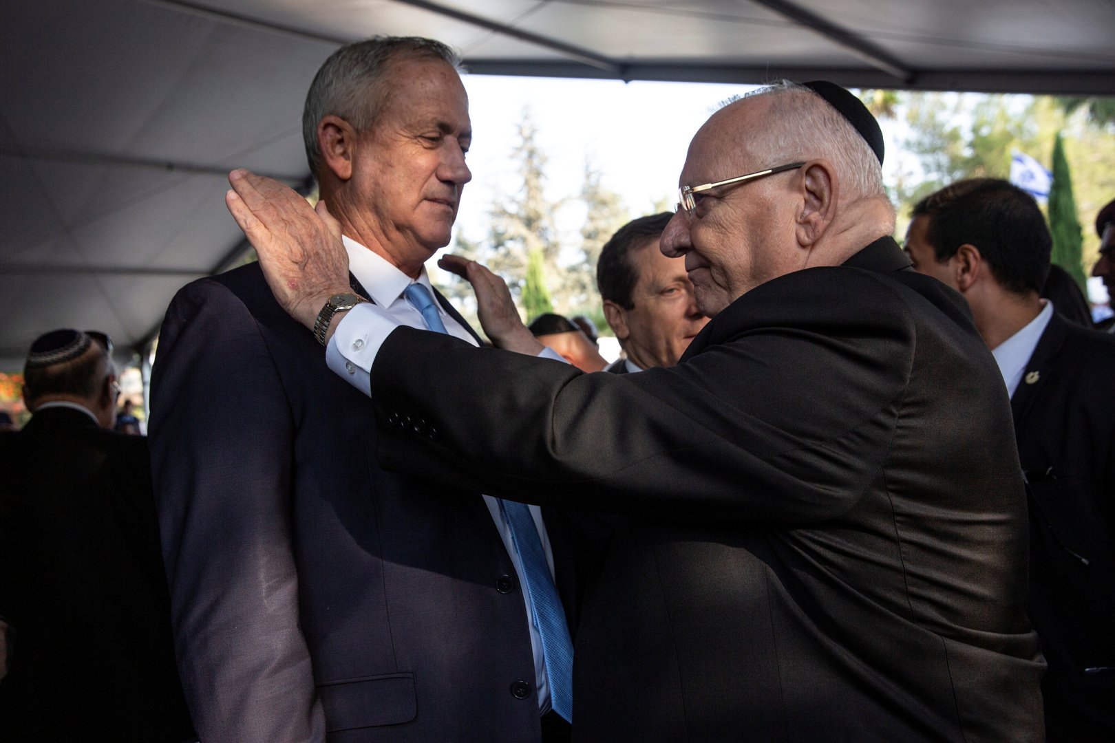 غانتس يلتقي رئيس إسرائيل قبل 4 أيام من انقضاء مهلة تشكيل الحكومة