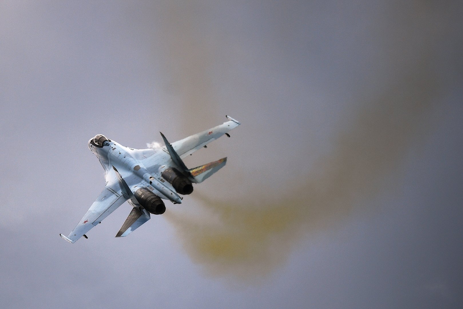 موسكو تصف تهديد واشنطن بفرض عقوبات على القاهرة إذا اشترت طائرة سو-35 بالسلوك العدواني