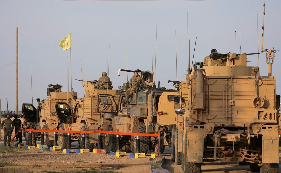 قوات أمريكية تنشر عشرات الآليات قرب حقول النفط بعد سحبها من ريفي الرقة والحسكة