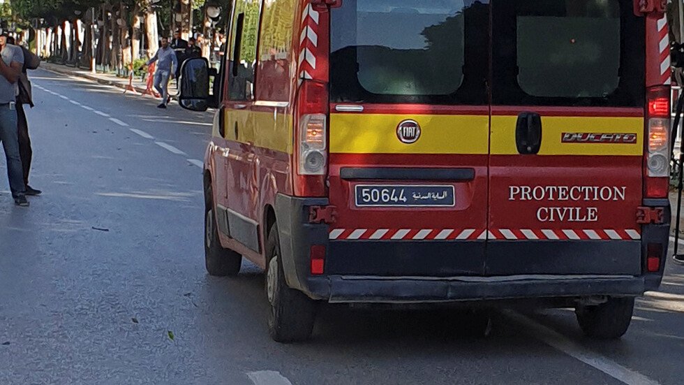 تونس.. أكثر من 20 قتيلا بانقلاب حافلة شمال غربي البلاد