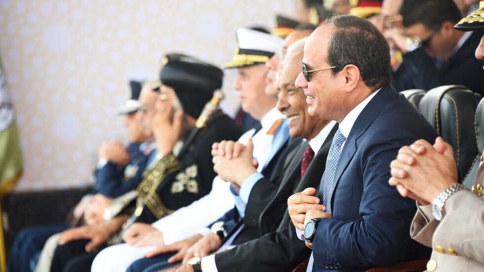 السيسي يتسلم أوراق اعتماد 9 سفراء جدد