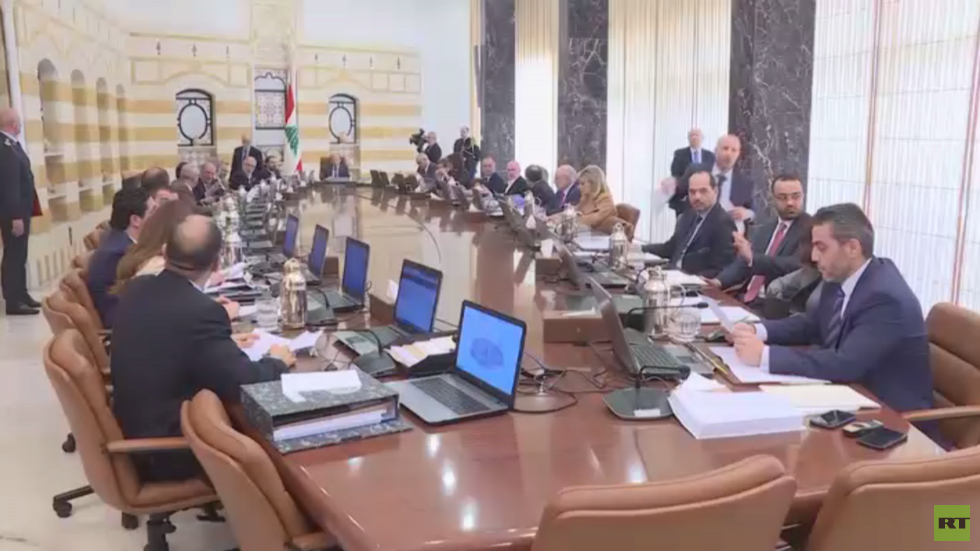 احتجاجات ضد تكليف الخطيب بتشكيل حكومة بلبنان