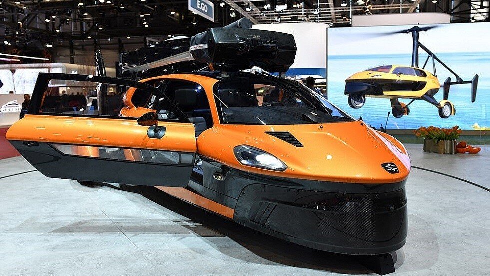 عرض أول سيارة طائرة غير مسبوقة في الولايات المتحدة (فيديو)