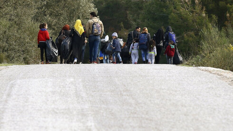 أنقرة تؤكد عودة أكثر من 369 ألف سوري من تركيا إلى وطنهم