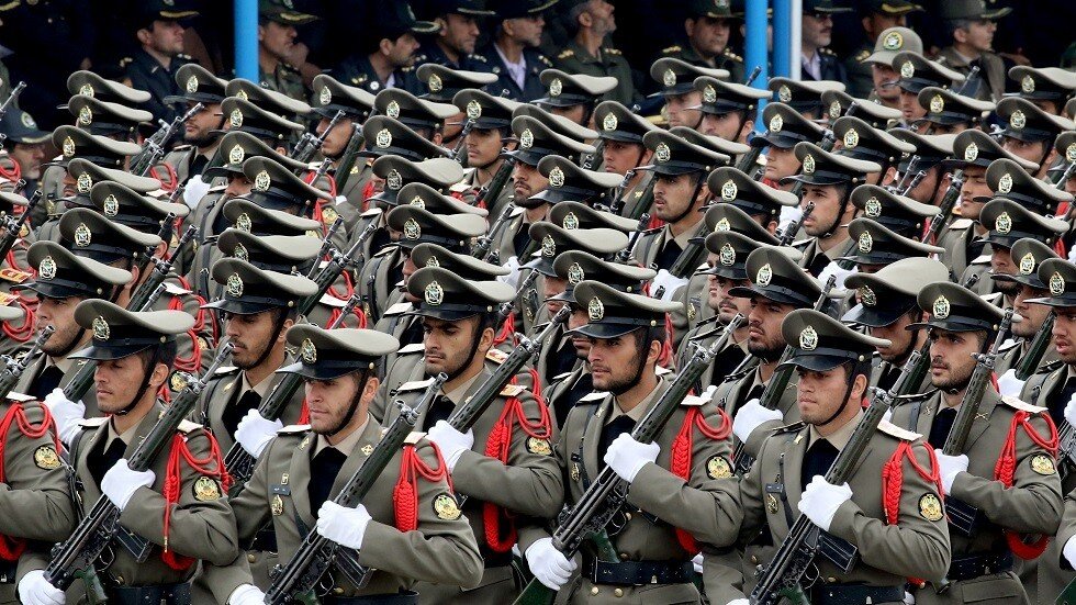 إيران تكشف للمرة الأولى عن منظومة ذكية لإدارة اتصالات قواتها المسلحة