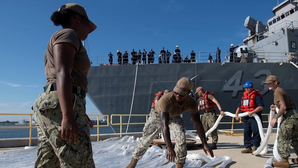 4 قتلى بإطلاق نار داخل قاعدة للبحرية الأمريكية في فلوريدا