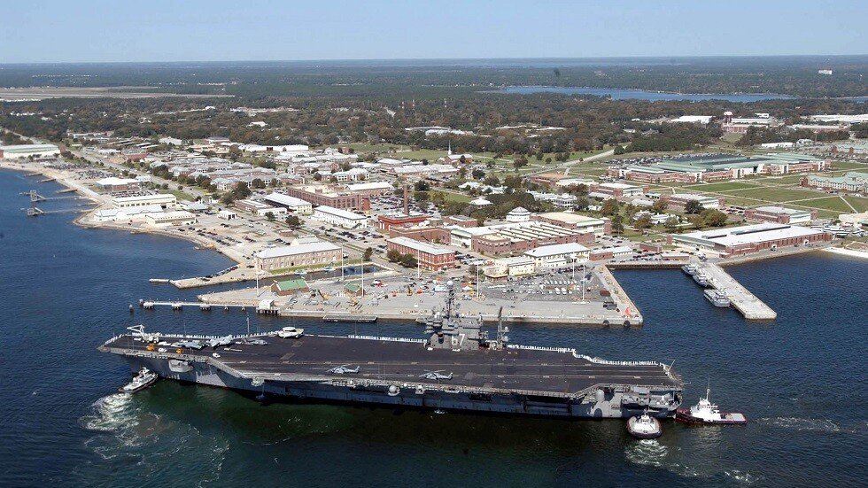 أ ب: مطلق النار في قاعدة فلوريدا العسكرية طالب سعودي