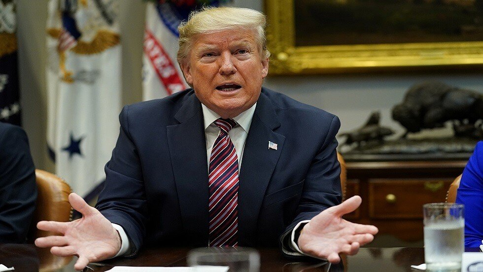 نزولا عند طلب جار.. ترامب يتراجع عن قرار