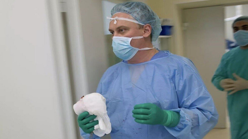 رأي خبير في مسألة زراعة الرأس لدى البشر