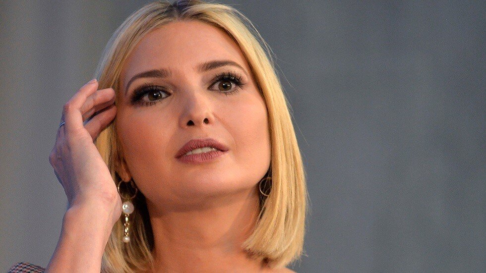 الكشف عن "علاقة شخصية" جمعت إيفانكا مع جاسوس بريطاني