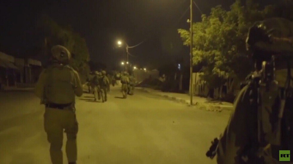 الجيش الإسرائيلي يشن حملة اعتقالات بالضفة