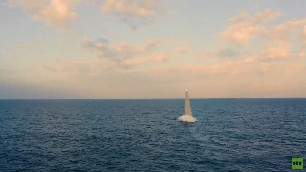 الجيش المصري يكشف نوع الصاروخ المطلق من غواصته في البحر المتوسط وسبب إطلاقه