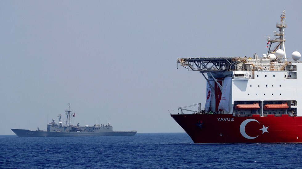 تركيا تؤكد عزمها إيقاف عمليات الدول الأخرى للتنقيب في شرق المتوسط