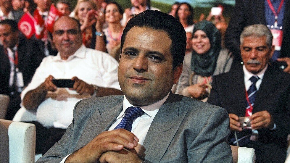 تونس.. القضاء يصدر حكما بالسجن 11 عاما بحق سياسي ورجل أعمال متهم بالفساد وتبييض أموال