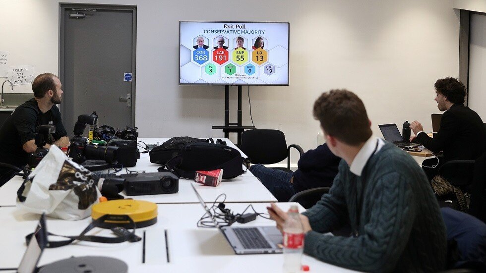 النتائج الأولية تشير إلى فوز "المحافظين" في الانتخابات البريطانية