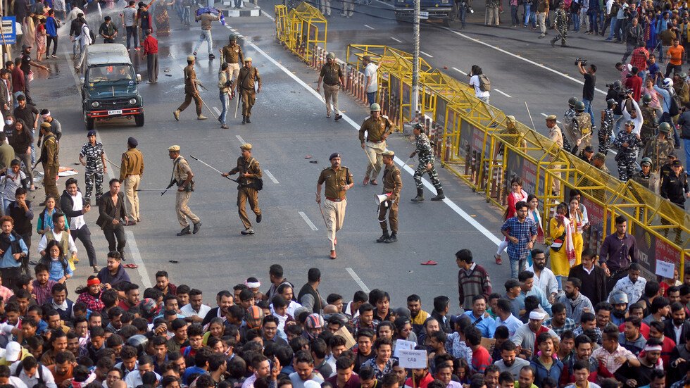 الهند.. قتلى وأعمال شغب خلال احتجاجات على قانون موجه ضد اللاجئين المسلمين
