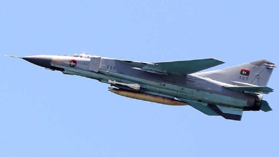 جيش حفتر يستهدف مواقع لقوات حكومة الوفاق الليبية في مصراتة