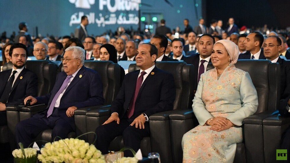 السيسي يوجه كلمة للشباب في