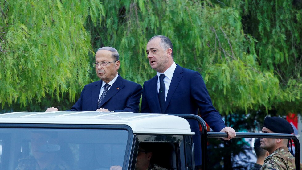 وزير الدفاع اللبناني: عبء النازحين السوريين فجر الأزمة الاقتصادية في بلادنا