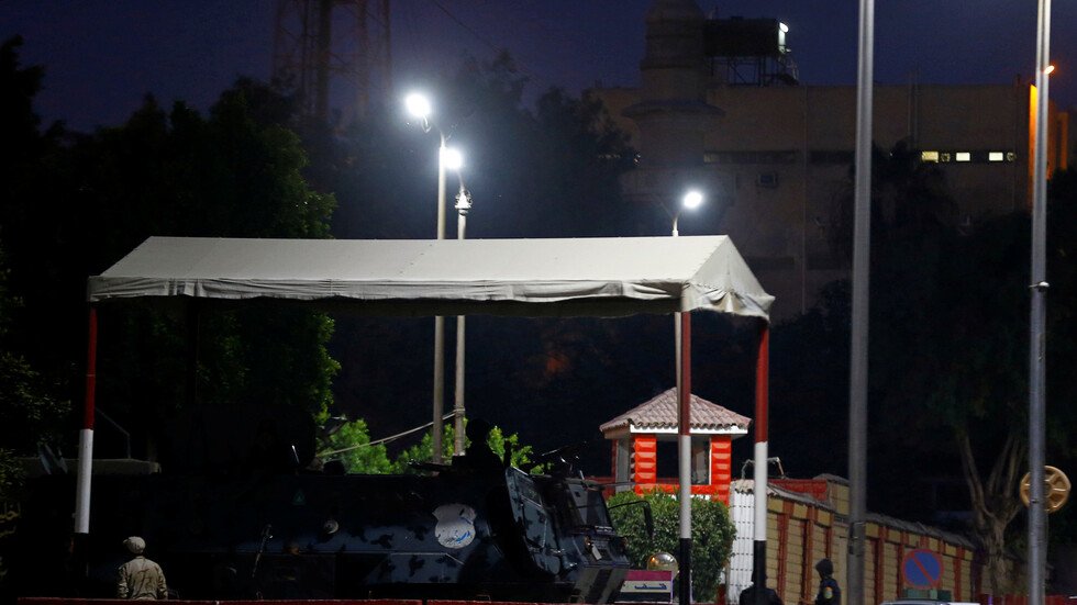 مصدر أمني مصري: لا صحة لإضراب سجينات عن الطعام