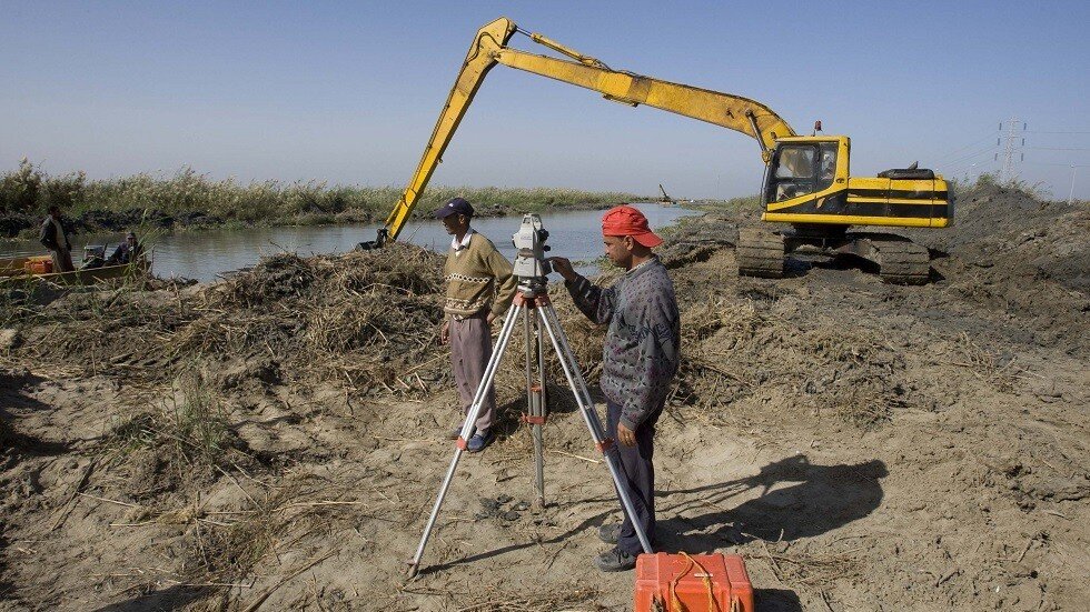 خبير مصري يكشف لـRT أهمية حقل النفط والغاز الجديد المكتشف في الصحراء الغربية