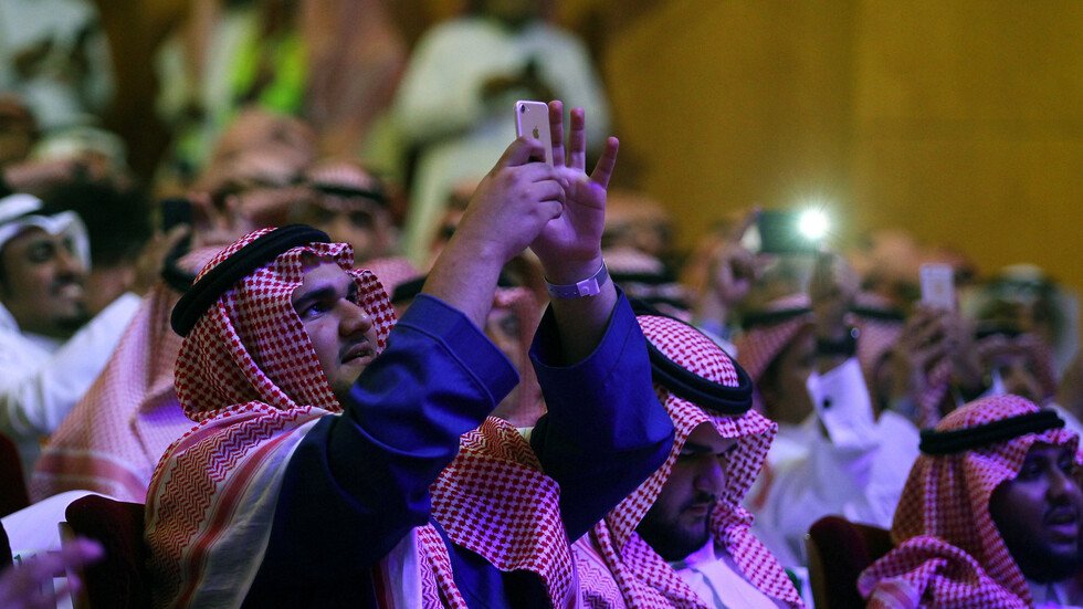 السعودية: المتهم بطعن فنانين في موسم الرياض تلقى أوامره من 