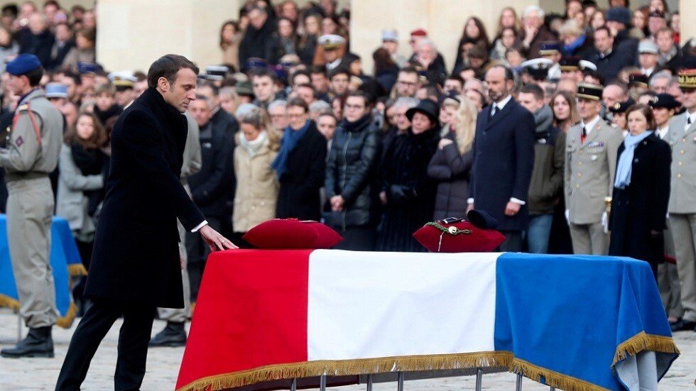 ماكرون في ساحل العاج للاحتفال بعيد الميلاد مع الجنود الفرنسيين