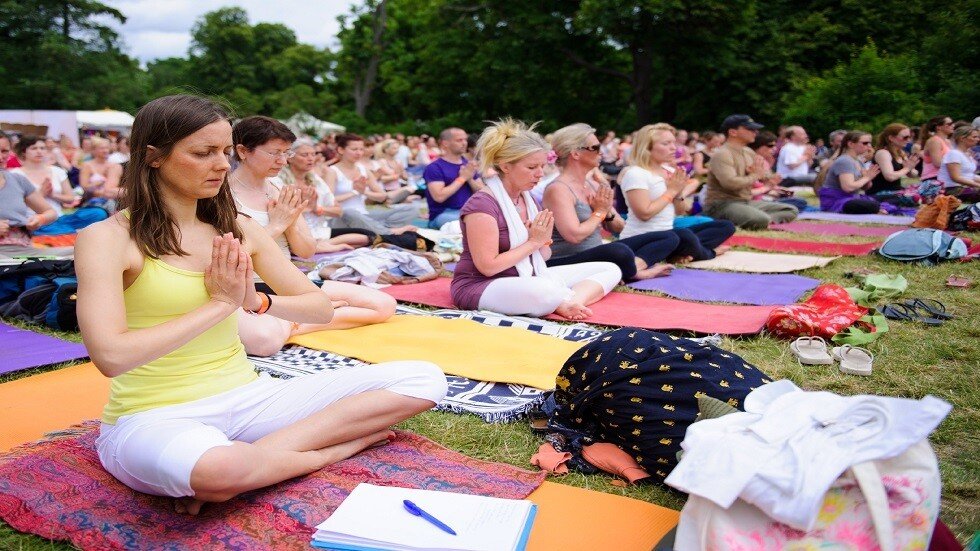 كيف تؤثر اليوغا في دماغ الإنسان؟