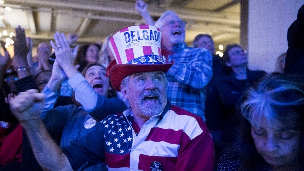 هل يتعين على روسيا "التدخل" في الانتخابات المقبلة في الولايات المتحدة الأمريكية؟